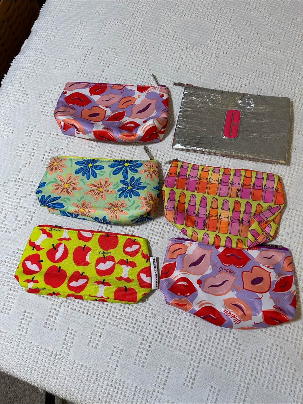 Clinique Assorted Lipstick & Lip Print Cosmetic Pouch Set - Bright Multicolor